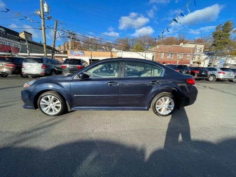 2013 Subaru Legacy 5th Gen - Image 8 of 12