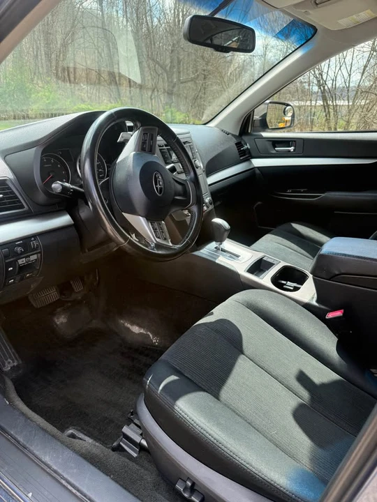 2013 Subaru Legacy 5th Gen - Image 5 of 18
