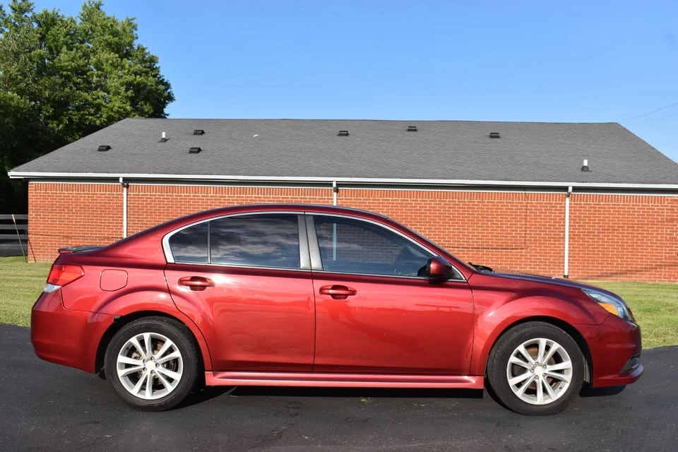 2013 Subaru Legacy 5th Gen - Image 4 of 9