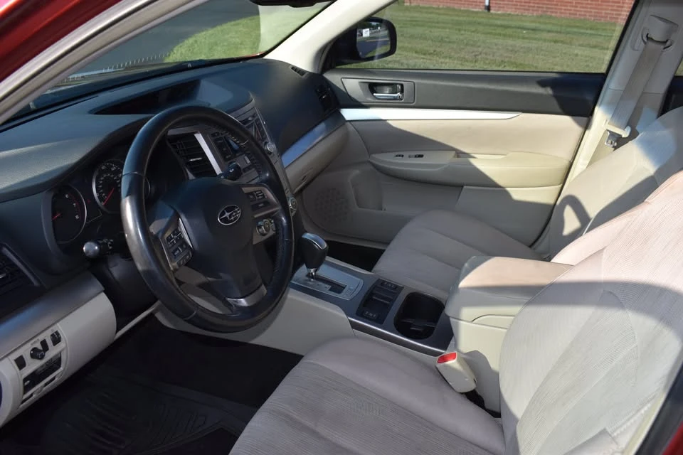 2013 Subaru Legacy 5th Gen - Image 7 of 9
