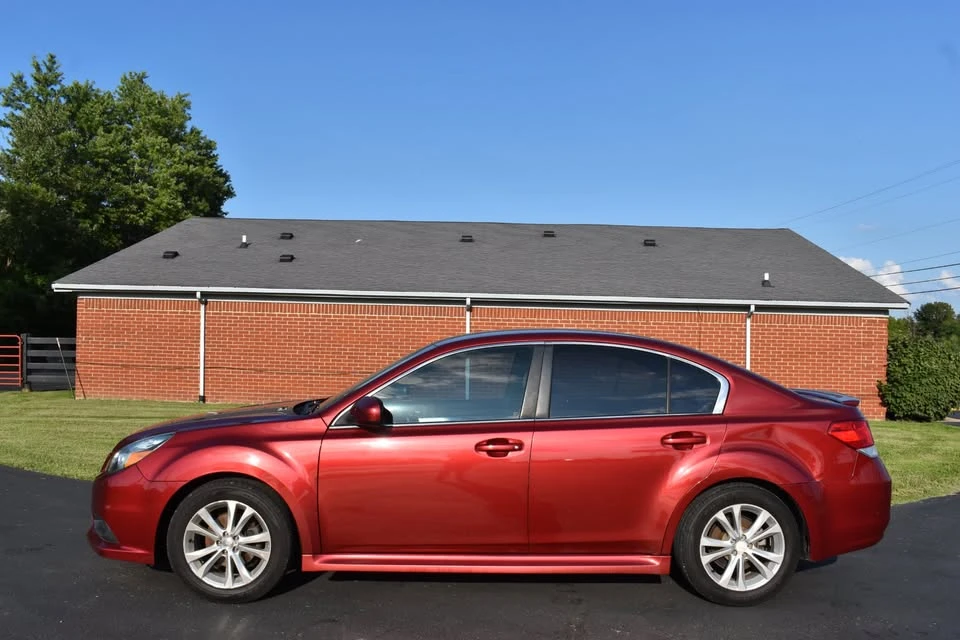 2013 Subaru Legacy 5th Gen - Image 3 of 9