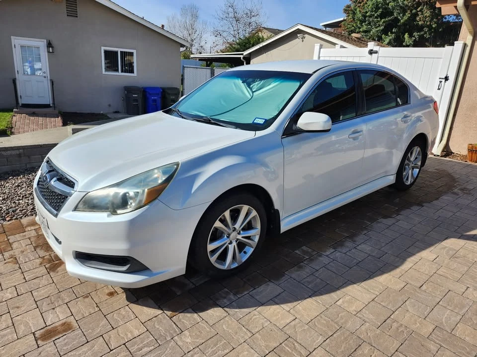 2013 Subaru Legacy 5th Gen - Image 8 of 17