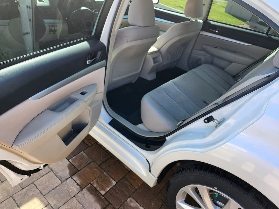 2013 Subaru Legacy 5th Gen - Image 11 of 17
