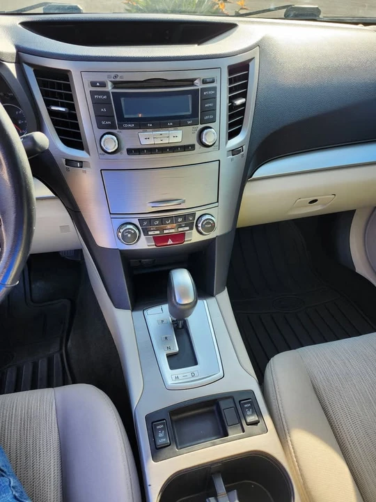 2013 Subaru Legacy 5th Gen - Image 10 of 17