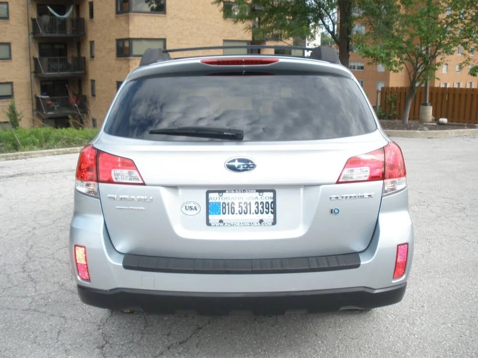 2013 Subaru Outback 4th Gen - Image 9 of 20