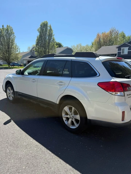 2013 Subaru Outback 4th Gen - Image 8 of 20