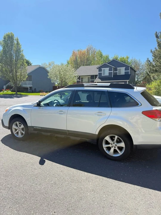 2013 Subaru Outback 4th Gen - Image 9 of 20