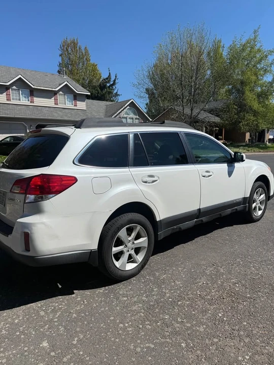 2013 Subaru Outback 4th Gen - Image 3 of 20