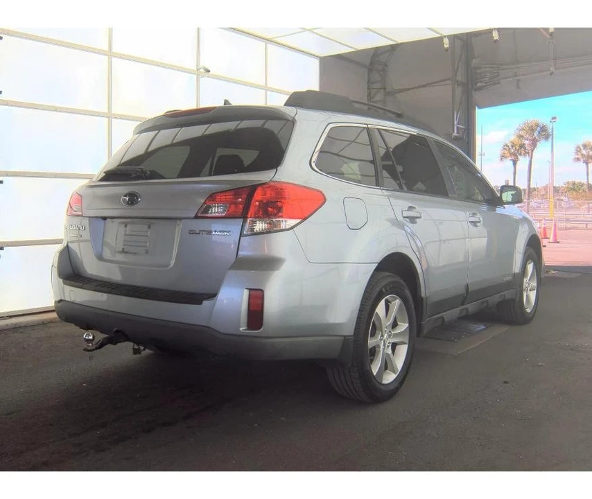 2013 Subaru Outback 4th Gen - Image 5 of 21