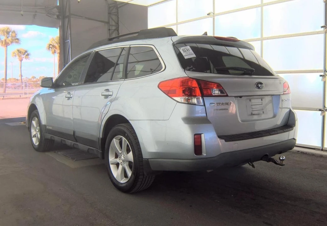 2013 Subaru Outback 4th Gen - Image 14 of 21