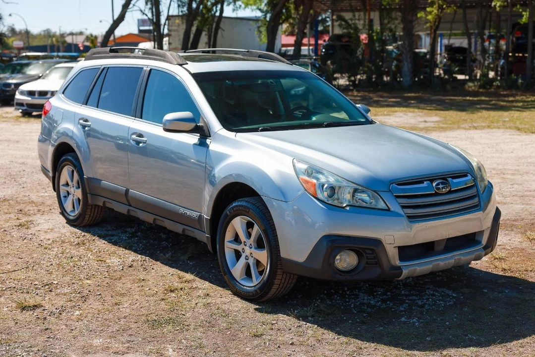 2013 Subaru Outback 4th Gen - Image 15 of 21