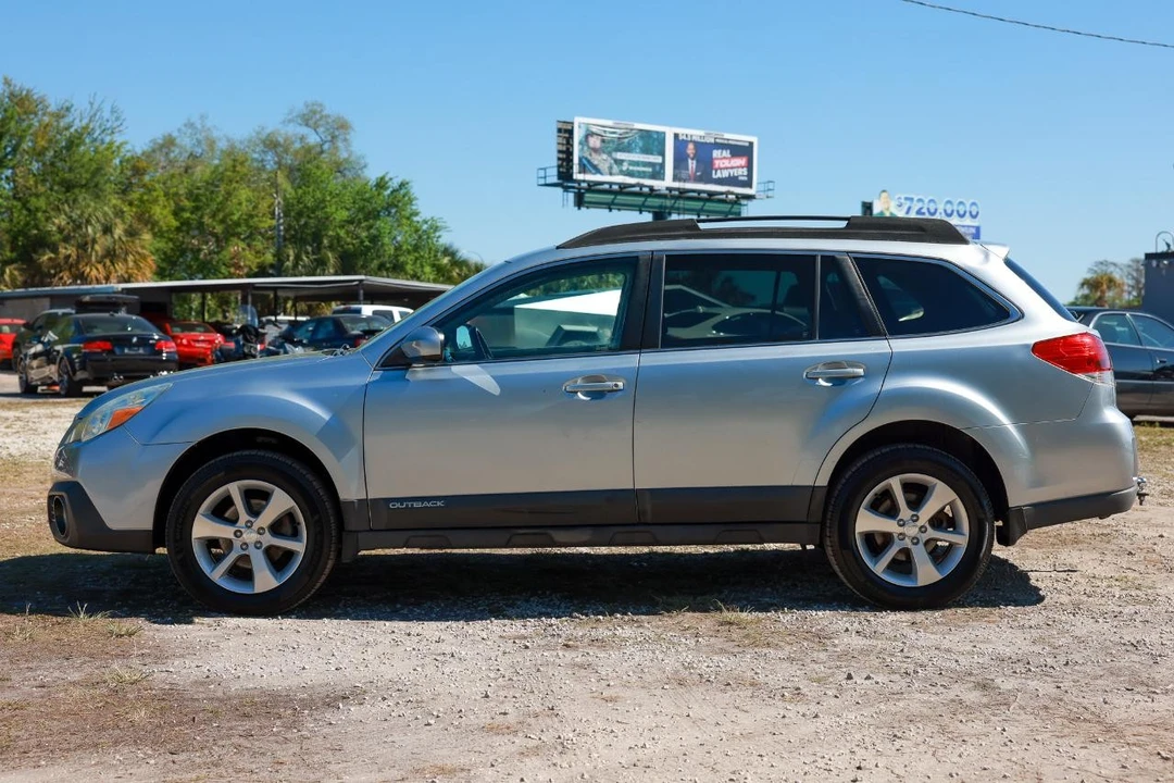 2013 Subaru Outback 4th Gen - Image 3 of 21