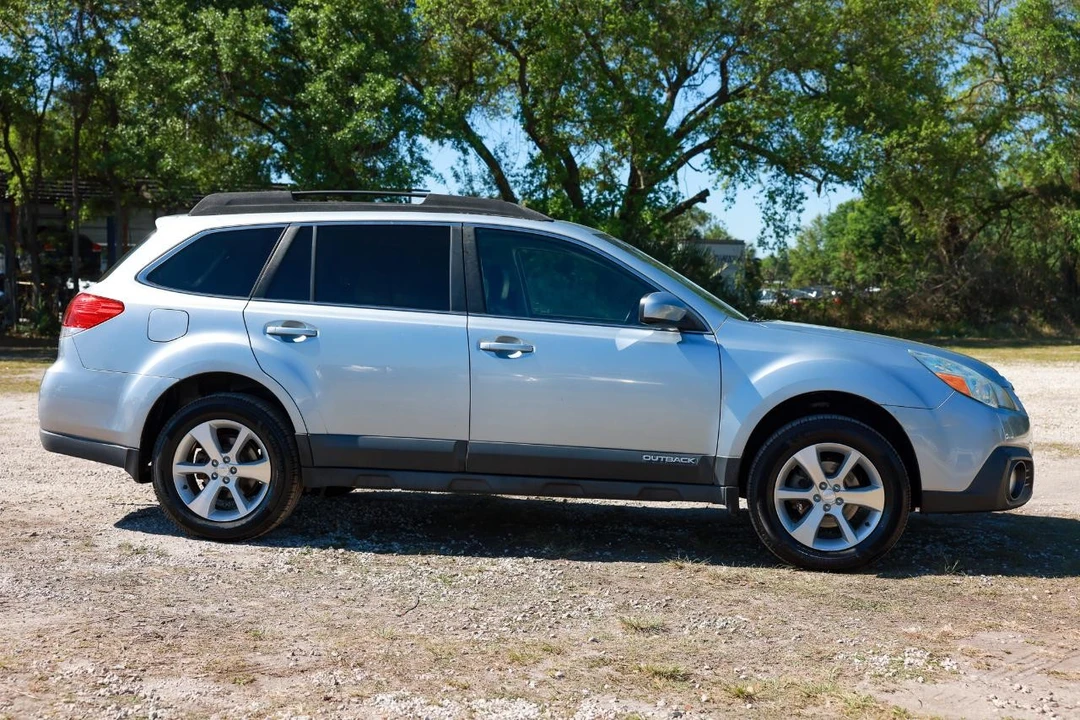 2013 Subaru Outback 4th Gen - Image 13 of 21
