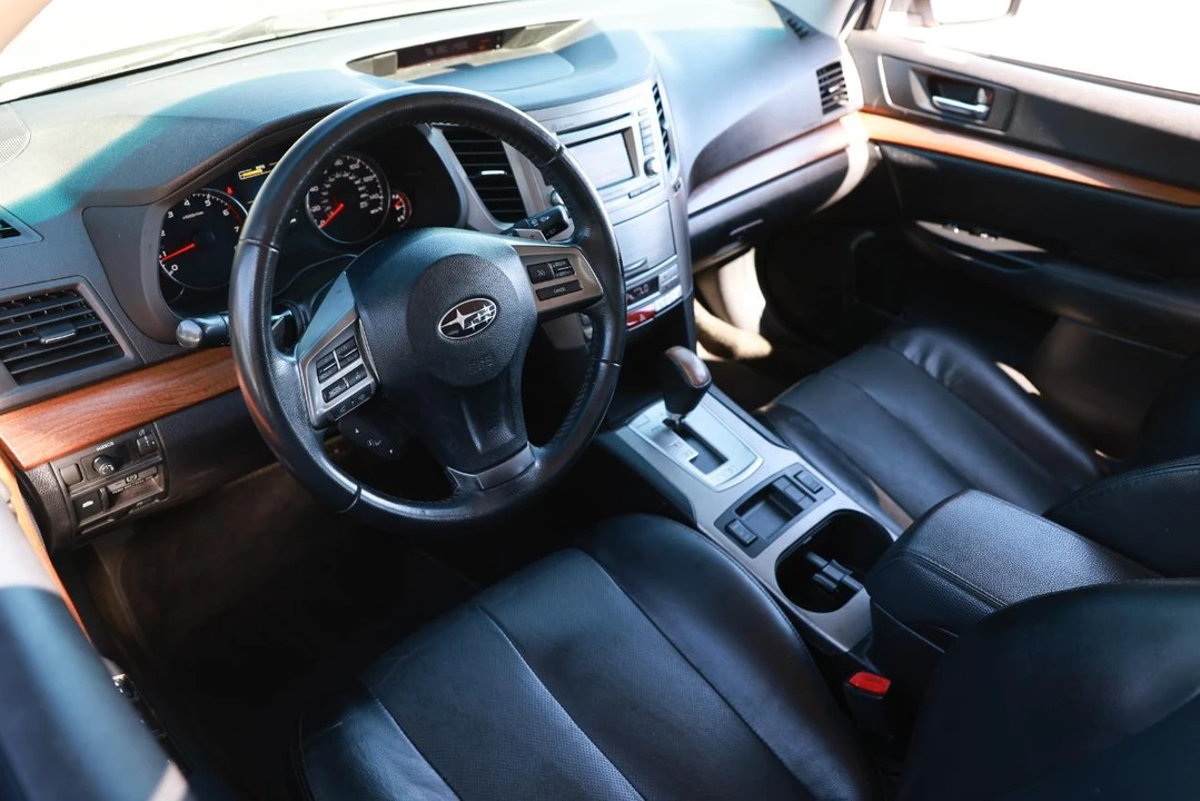 2013 Subaru Outback 4th Gen - Image 4 of 21