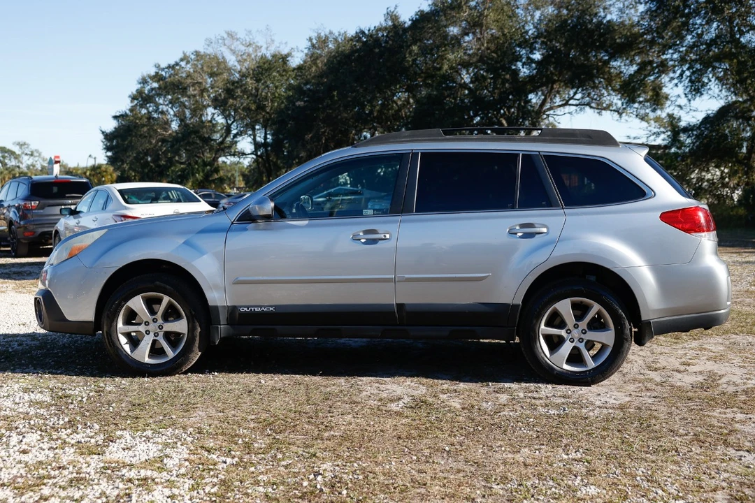 2013 Subaru Outback 4th Gen - Image 3 of 12