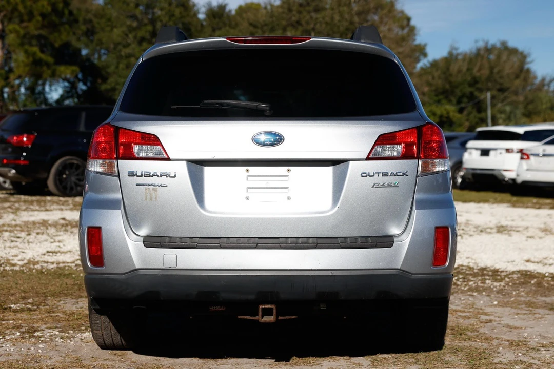 2013 Subaru Outback 4th Gen - Image 7 of 12
