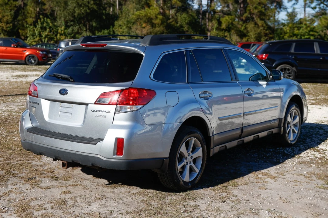 2013 Subaru Outback 4th Gen - Image 11 of 12