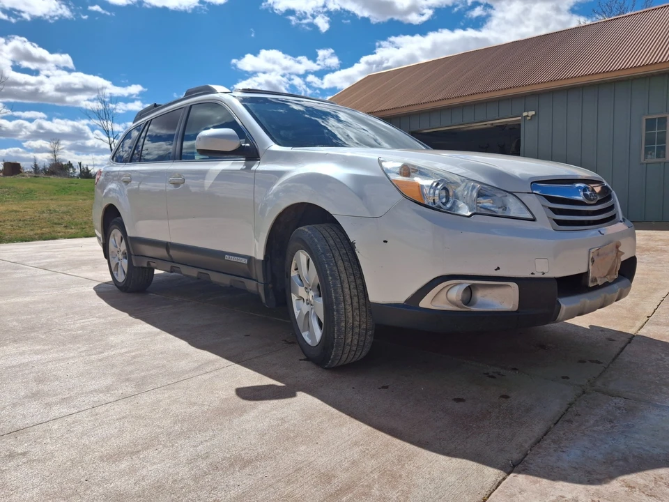 2013 Subaru Outback 4th Gen - Image 2 of 4