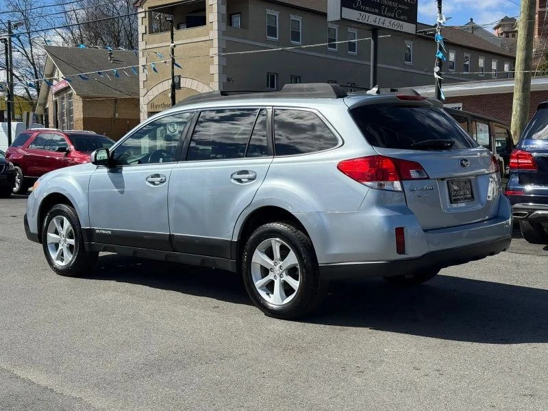 2013 Subaru Outback 4th Gen - Image 5 of 12