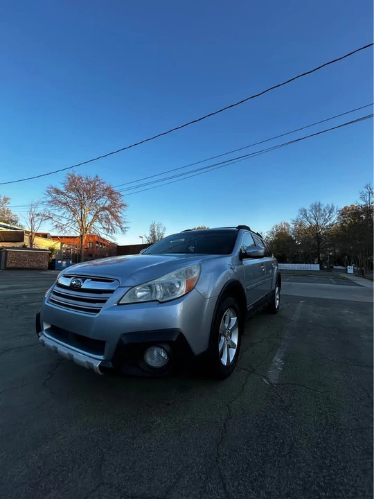 2013 Subaru Outback 4th Gen - Image 5 of 13