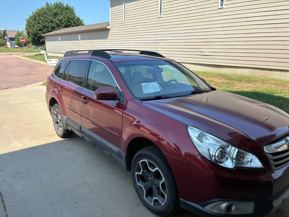 2013 Subaru Outback 4th Gen - Image 2 of 9