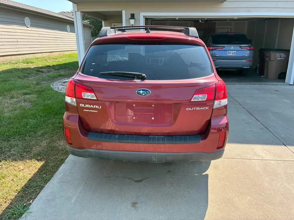2013 Subaru Outback 4th Gen - Image 5 of 9