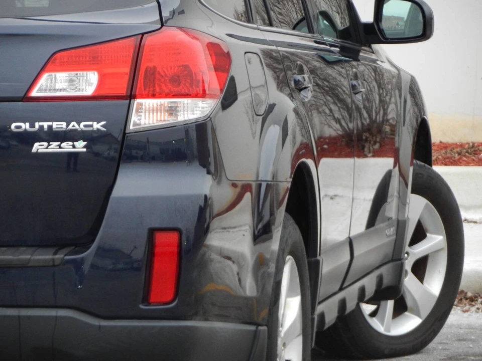 2013 Subaru Outback 4th Gen - Image 17 of 21