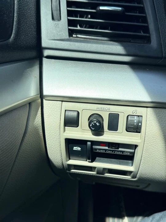 2013 Subaru Outback 4th Gen - Image 14 of 15