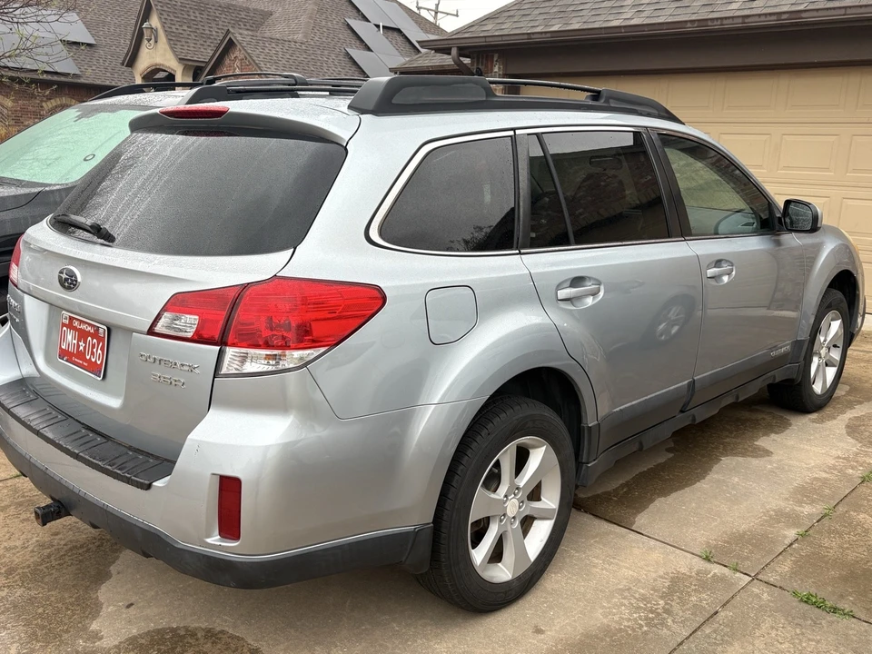 2013 Subaru Outback 4th Gen - Image 4 of 12