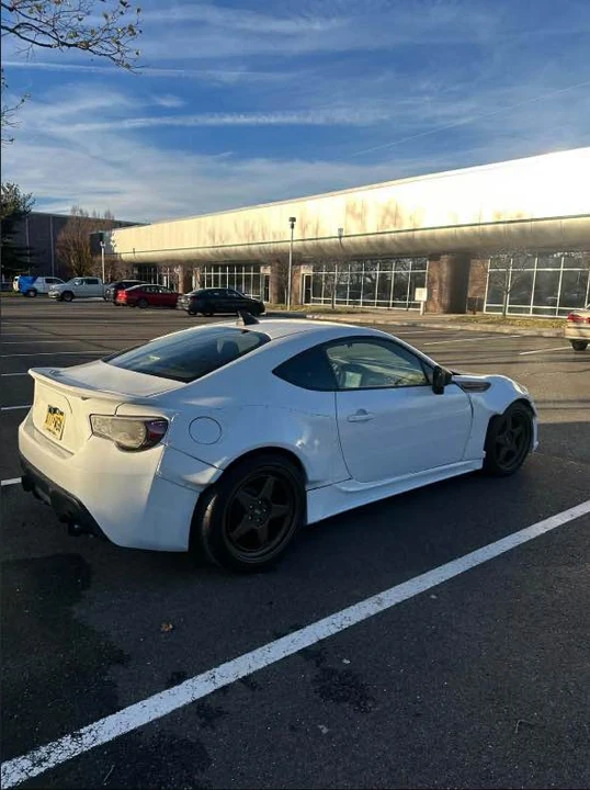 2013 Subaru BRZ 1st Gen - Image 2 of 7