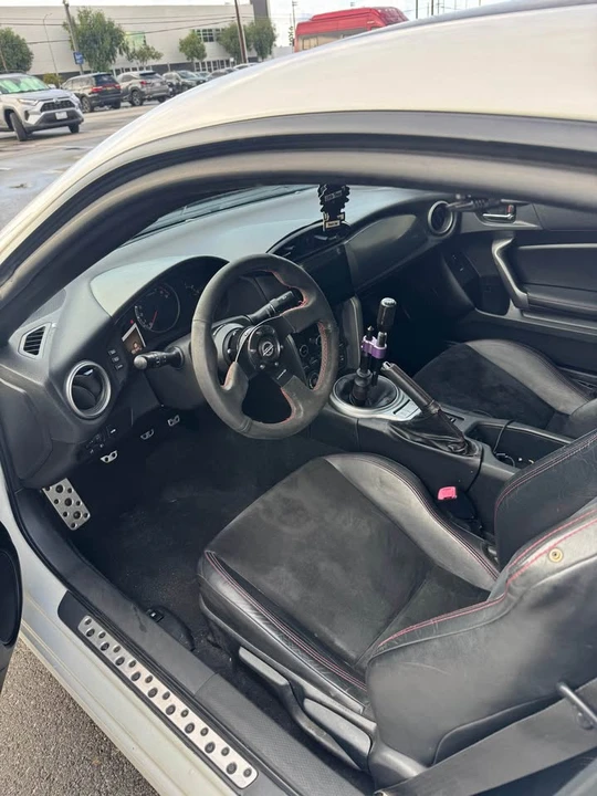 2013 Subaru BRZ 1st Gen - Image 4 of 5