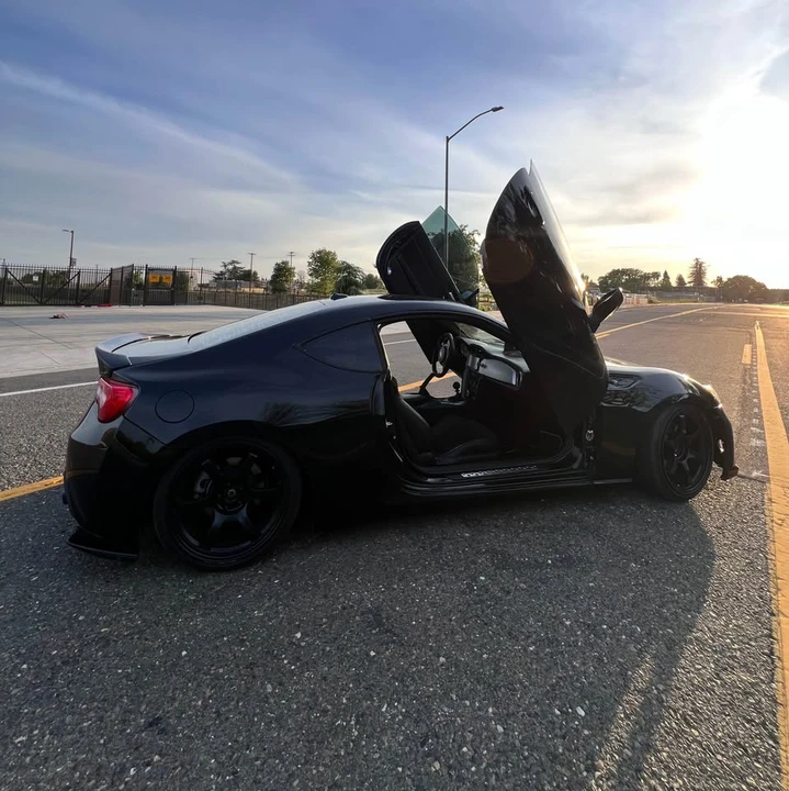 2013 Subaru BRZ 1st Gen - Image 2 of 9