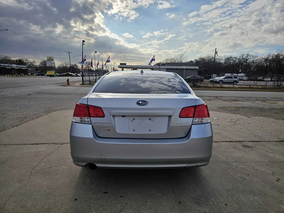 2013 Subaru Legacy 5th Gen - Image 5 of 16