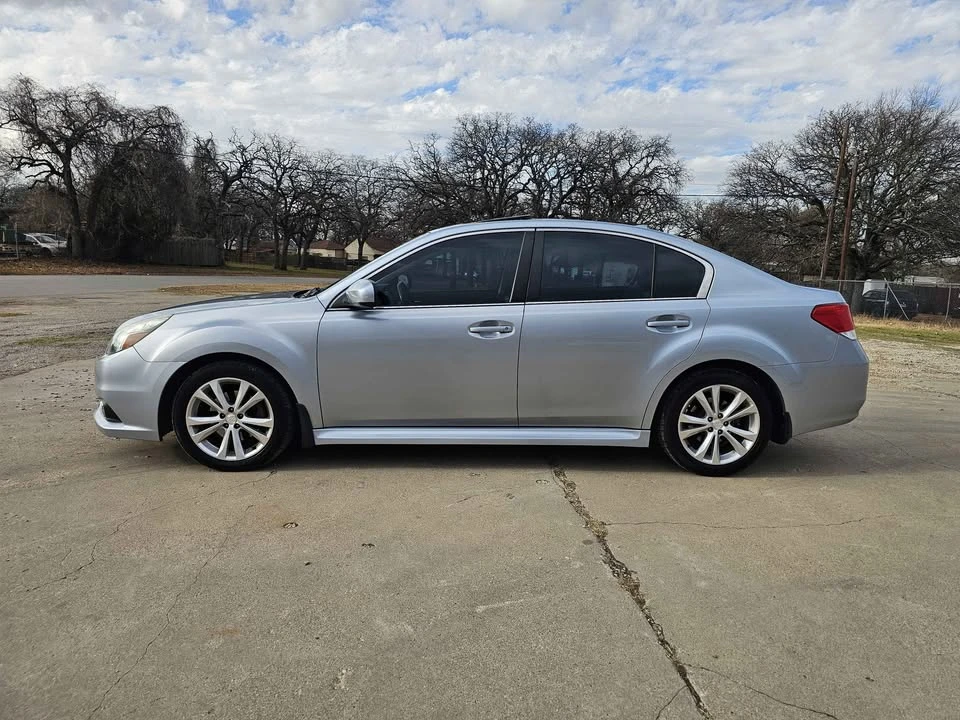 2013 Subaru Legacy 5th Gen - Image 3 of 16