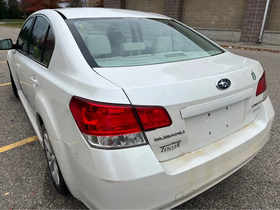 2013 Subaru Legacy 5th Gen - Image 2 of 12
