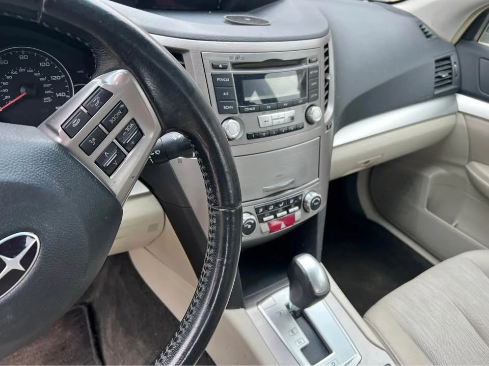 2013 Subaru Legacy 5th Gen - Image 8 of 12
