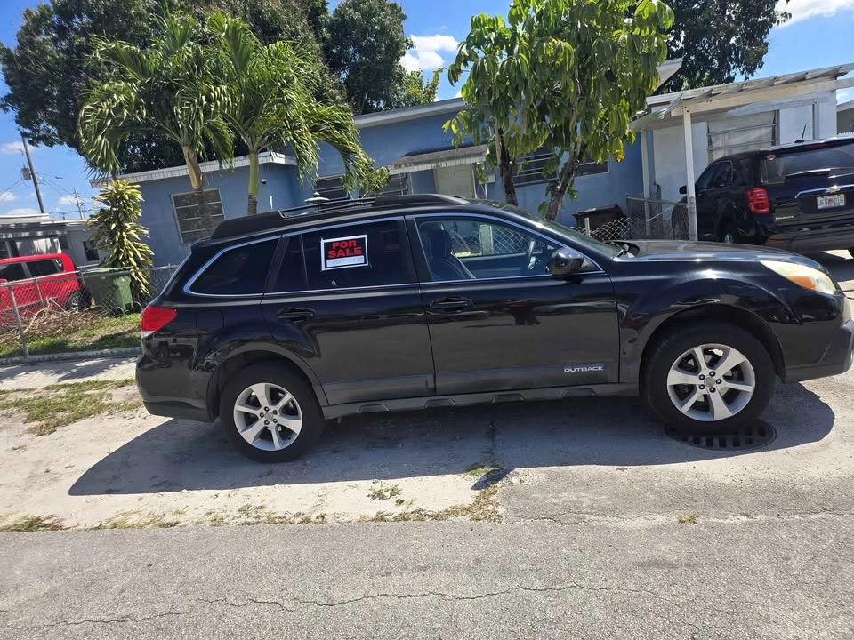 2013 Subaru Outback 4th Gen - Image 4 of 15