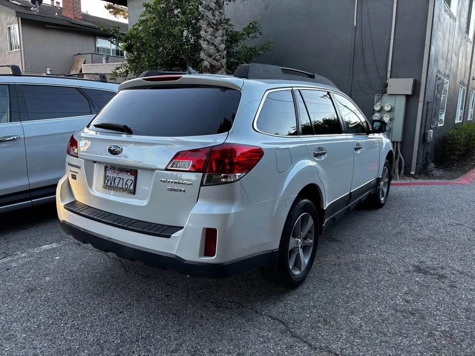 2013 Subaru Outback 4th Gen - Image 6 of 8