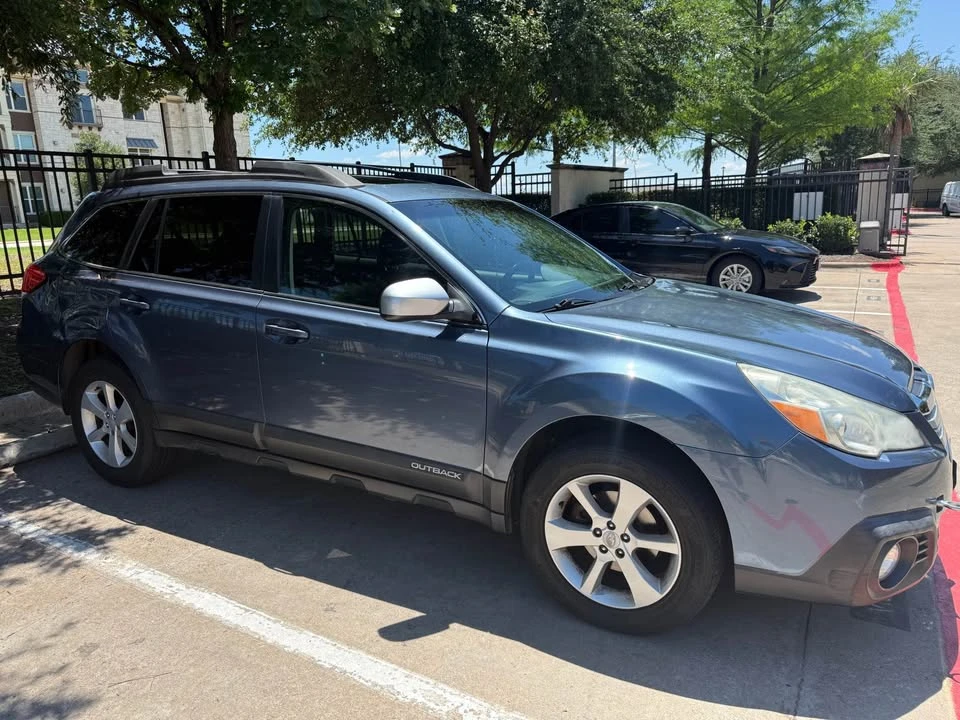 2013 Subaru Outback 4th Gen - Image 3 of 10