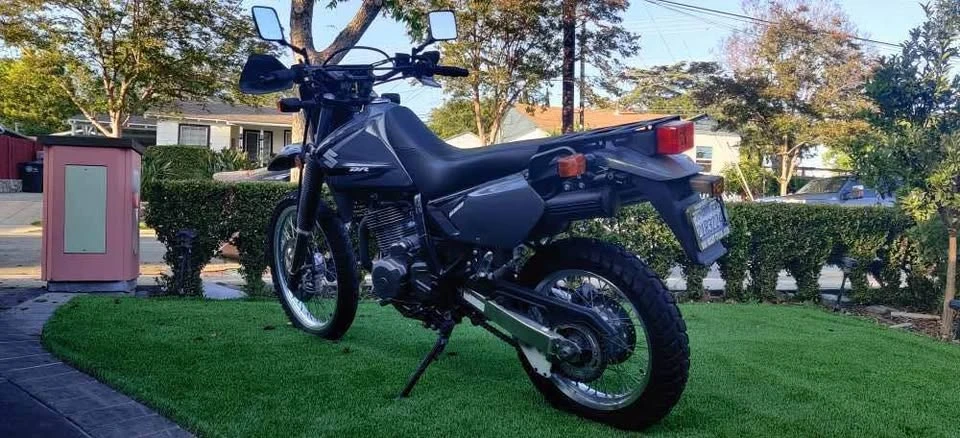 2013 Suzuki - Image 2 of 6