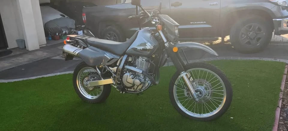 2013 Suzuki - Image 4 of 6