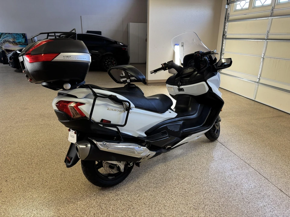 2013 Suzuki Motorcycles - Image 10 of 31