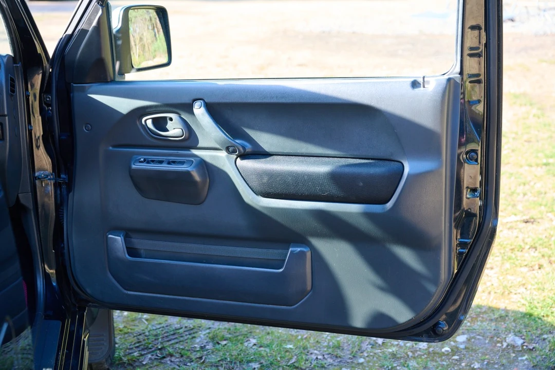 2013 Suzuki Jimny 3rd Gen - Image 29 of 30