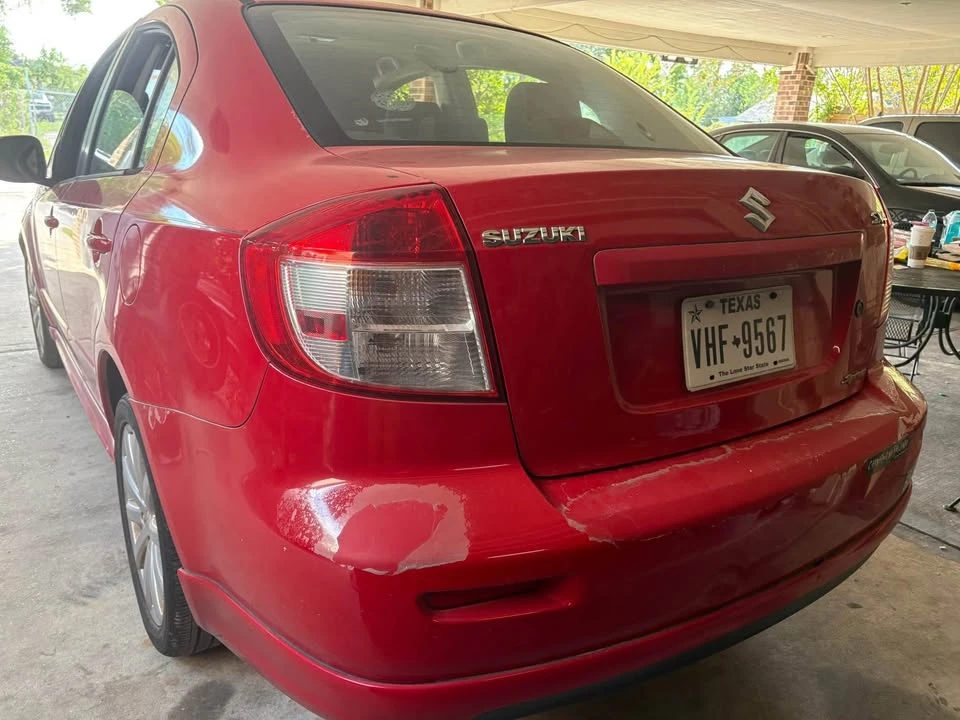 2013 Suzuki - Image 2 of 5