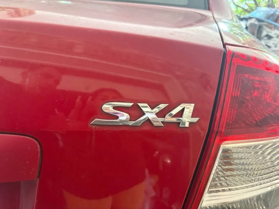 2013 Suzuki - Image 3 of 5