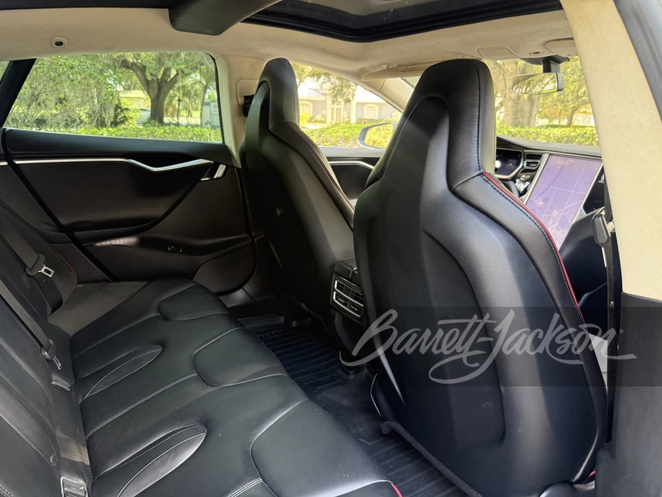 2013 Tesla Model S - Image 10 of 24