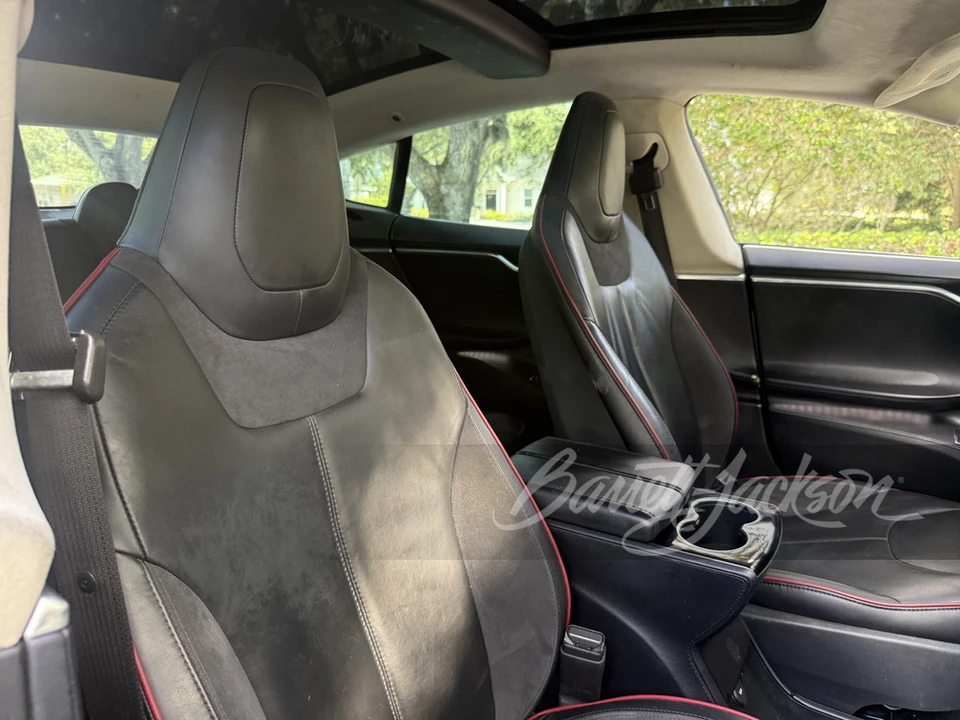 2013 Tesla Model S - Image 11 of 24