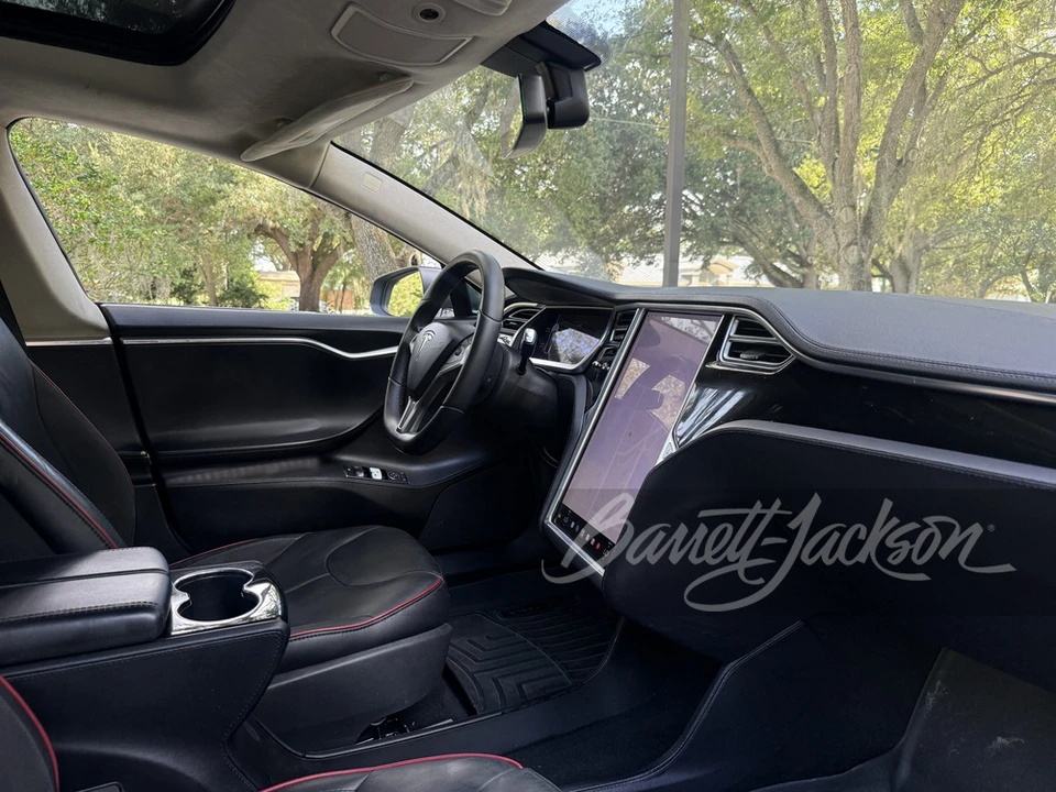 2013 Tesla Model S - Image 8 of 24