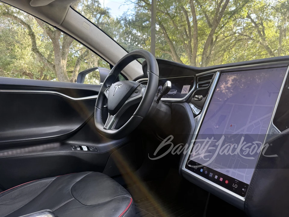 2013 Tesla Model S - Image 14 of 24