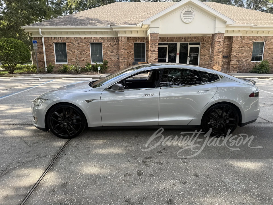 2013 Tesla Model S - Image 18 of 24